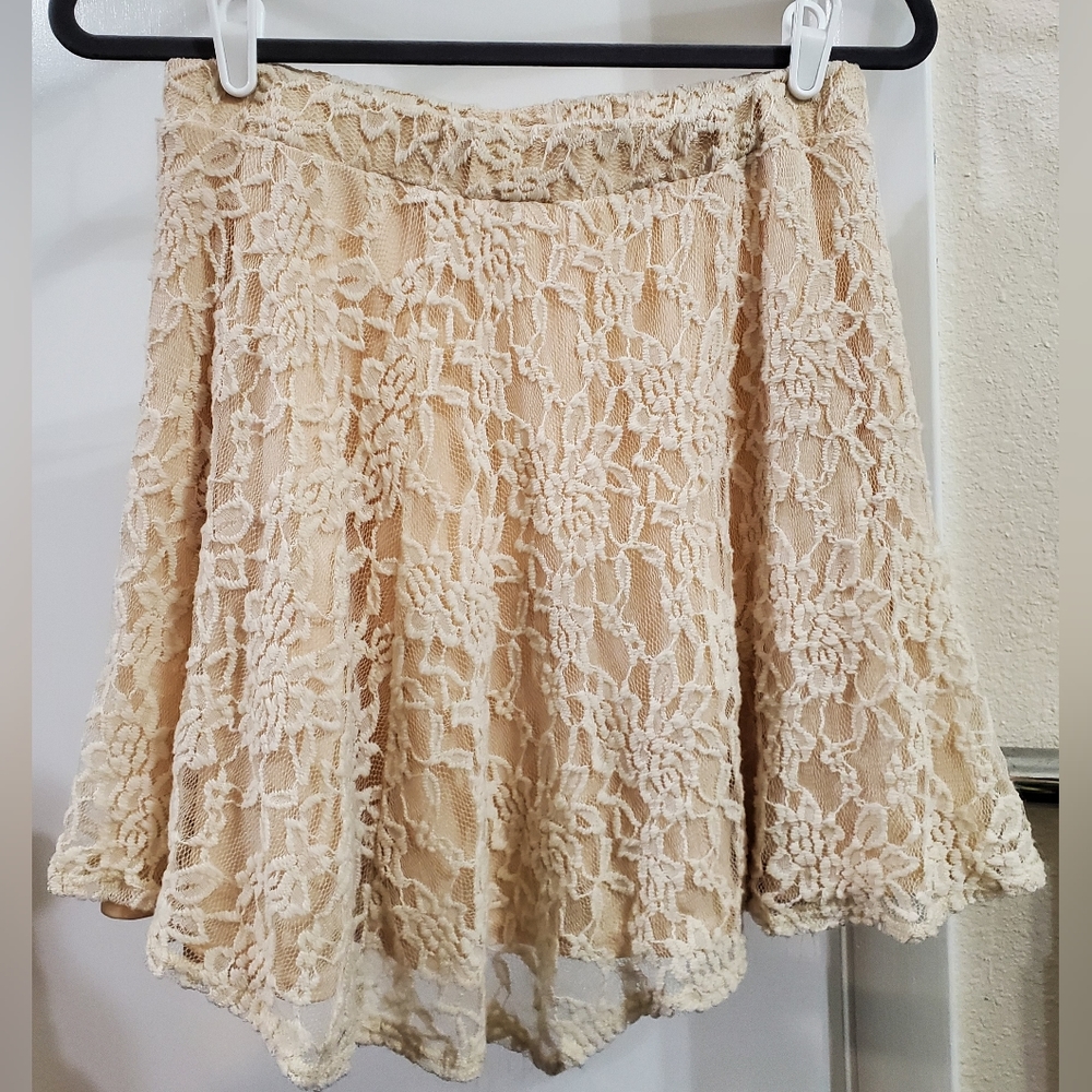 Womens Persaya Lace Mini Skirt